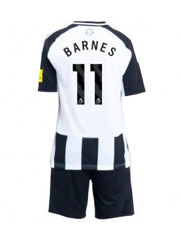 Billige Newcastle United Harvey Barnes #11 Hjemmedraktsett Barn 2024-25 Kortermet (+ Korte bukser)